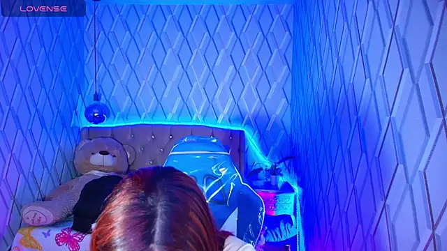 NicolleTaylor online show from November 4, 3:38 am