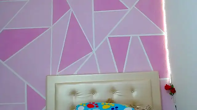 Snapshot of AngeDrty chatting on February 1, 6:45 am AngeDrty online show from February 1, 6:45 am