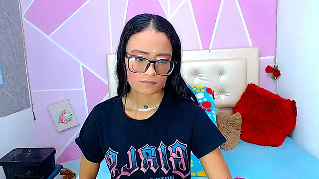 Snapshot of AngeDrty chatting on February 15, 7:10 pm AngeDrty online show from February 15, 7:10 pm