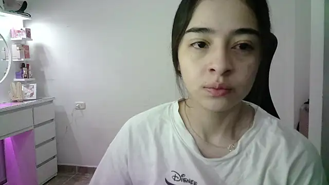 Snapshot of aineangeel chatting on February 3, 1:05 pm aineangeel online show from February 3, 1:05 pm