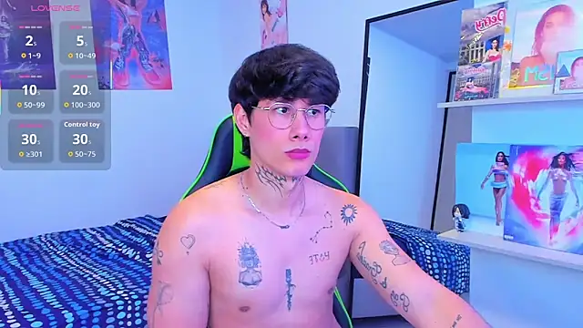 JayHotxxx online show from February 17, 9:43 pm