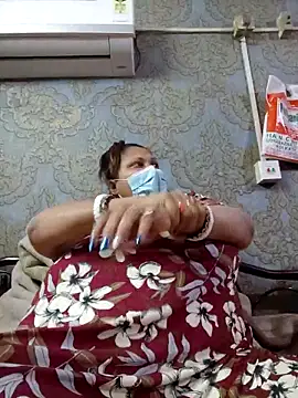 Snapshot of kunjan789 chatting on February 12, 6:03 pm kunjan789 online show from February 12, 6:03 pm