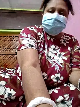 Snapshot of kunjan789 chatting on February 18, 3:02 am kunjan789 online show from February 18, 3:02 am