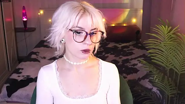  Moonlight t online show from February 5, 9:36 am