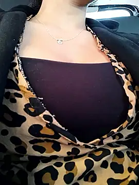 Emily Wane online show from April 13, 4:45 pm