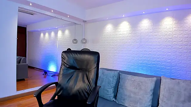 victoria mooree online show from March 6, 5:54 pm