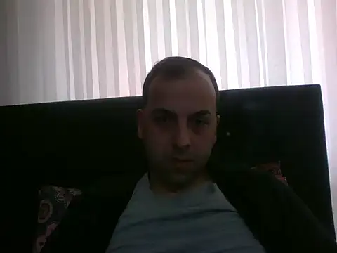 Snapshot of Yldrmm_9553 chatting on April 17, 3:04 pm Yldrmm 9553 online show from April 17, 3:04 pm