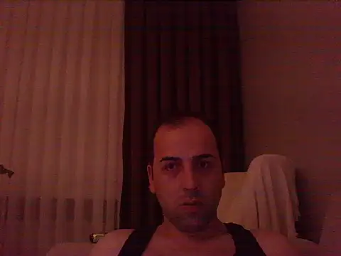 Snapshot of Yldrmm_9553 chatting on July 2, 9:32 pm Yldrmm 9553 online show from July 2, 9:32 pm