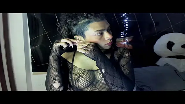 Snapshot of Lilithsabeth chatting on February 20, 9:48 pm Lilithsabeth online show from February 20, 9:48 pm