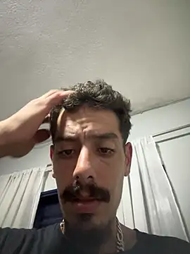 lukinha013 online show from March 12, 11:22 pm