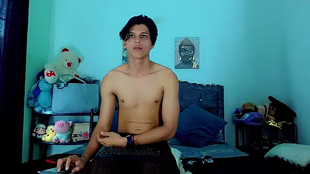 Liamscott  online show from February 12, 4:02 pm