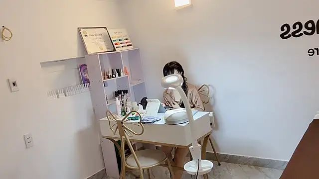Jennie Spa online show from August 5, 2:42 pm