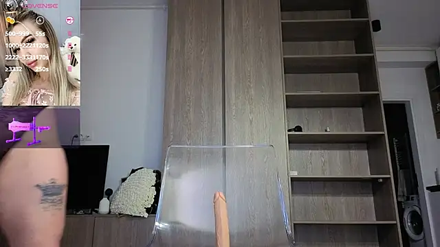 Megan Ros online show from February 20, 6:26 am