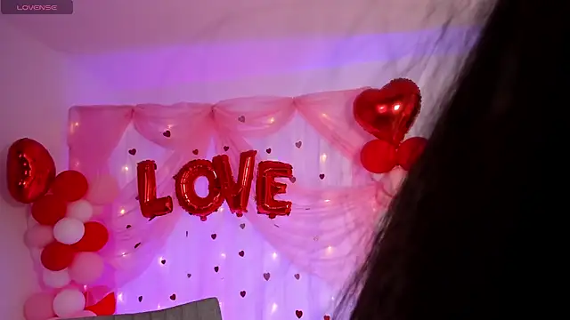 katherin smith  online show from March 1, 1:07 am