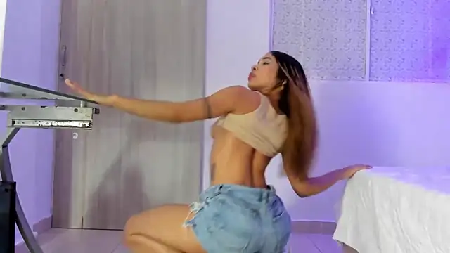 Snapshot of Mari_Mendoza chatting on July 1, 11:15 pm Mari Mendoza online show from July 1, 11:15 pm