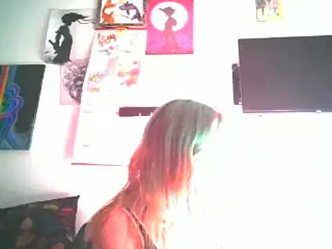 Snapshot of StripKi chatting on January 6, 9:52 am StripKi online show from January 6, 9:52 am