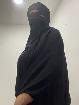 Snapshot of Hijabi_HotGirls chatting on February 23, 11:36 pm Hijabi HotGirls online show from February 23, 11:36 pm