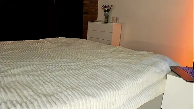 Rachel Rey online show from February 20, 6:30 pm