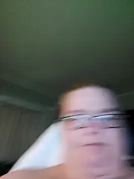 Snapshot of SexyWhiteChocolate chatting on December 12, 4:37 am SexyWhiteChocolate online show from December 12, 4:37 am