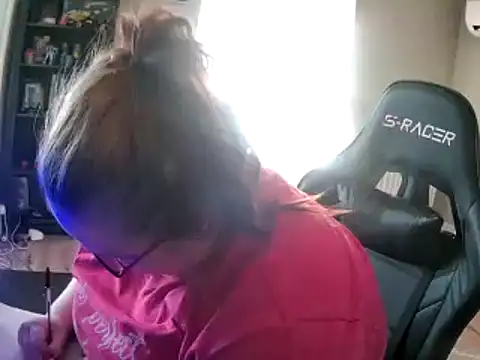 Snapshot of SexyWhiteChocolate chatting on March 10, 5:07 pm SexyWhiteChocolate online show from March 10, 5:07 pm