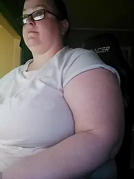 Snapshot of SexyWhiteChocolate chatting on March 13, 1:21 am SexyWhiteChocolate online show from March 13, 1:21 am