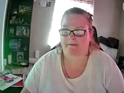 Snapshot of SexyWhiteChocolate chatting on September 13, 9:58 pm SexyWhiteChocolate online show from September 13, 9:58 pm