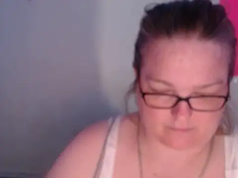 Snapshot of SexyWhiteChocolate chatting on September 28, 8:47 pm SexyWhiteChocolate online show from September 28, 8:47 pm