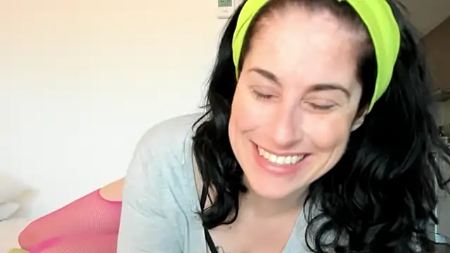 emmita69  online show from February 4, 7:40 am