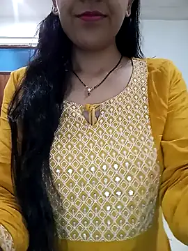 Snapshot of Hot-Shivani chatting on February 4, 4:37 am Hot-Shivani online show from February 4, 4:37 am