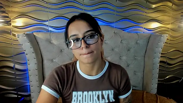 Snapshot of Andreita_Jones chatting on January 14, 3:04 pm Andreita Jones online show from January 14, 3:04 pm