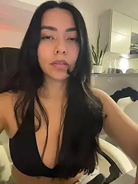 PetitLumiere online show from March 29, 4:34 am