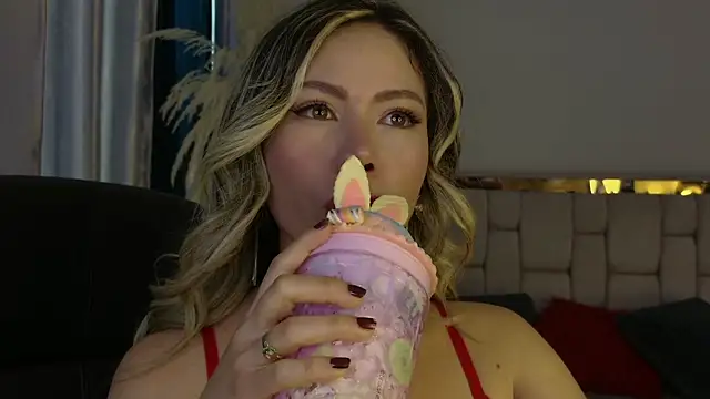 Ammy Castro online show from March 31, 10:10 pm