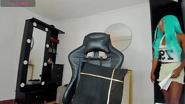 deyy madissonn online show from December 13, 8:47 pm