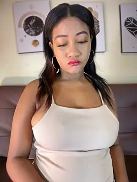 AleezaFrench online show from March 7, 1:30 pm