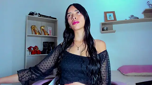 Dolce Saeenz online show from June 13, 11:52 am
