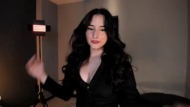 Snapshot of DominiqueVega chatting on October 23, 9:57 pm DominiqueVega online show from October 23, 9:57 pm