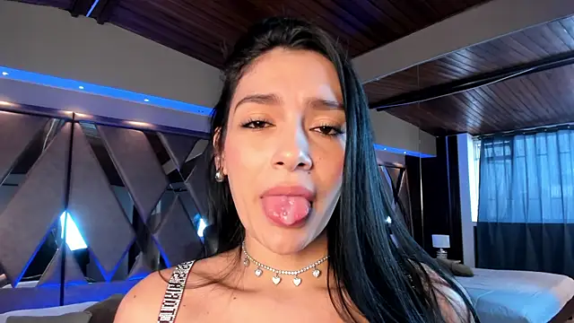 Snapshot of carina_rossi chatting on January 14, 3:04 pm carina rossi online show from January 14, 3:04 pm