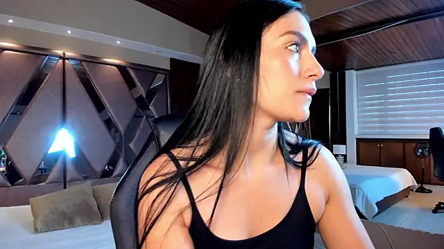 Snapshot of carina_rossi chatting on January 28, 11:38 am carina rossi online show from January 28, 11:38 am