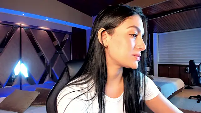 Snapshot of carina_rossi chatting on January 29, 11:30 am carina rossi online show from January 29, 11:30 am