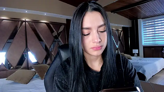 Snapshot of carina_rossi chatting on March 9, 12:53 pm carina rossi online show from March 9, 12:53 pm