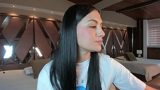 Snapshot of carina_rossi chatting on October 15, 12:16 pm carina rossi online show from October 15, 12:16 pm
