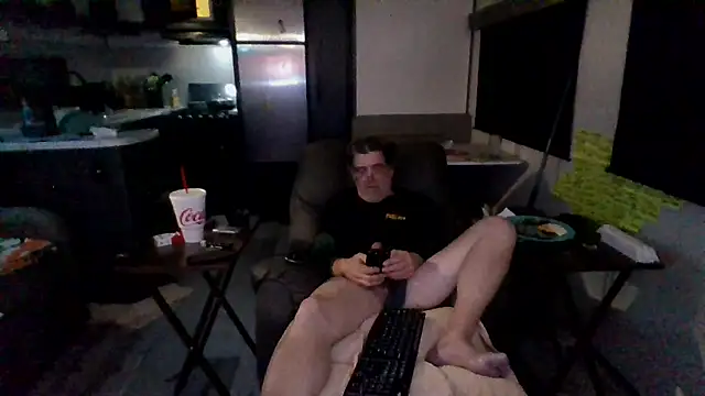 Snapshot of lateniter chatting on February 2, 6:45 am lateniter online show from February 2, 6:45 am