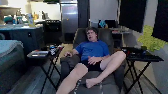 Snapshot of lateniter chatting on February 5, 6:40 am lateniter online show from February 5, 6:40 am