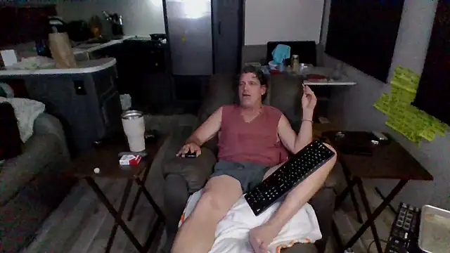 Snapshot of lateniter chatting on February 10, 5:00 am lateniter online show from February 10, 5:00 am