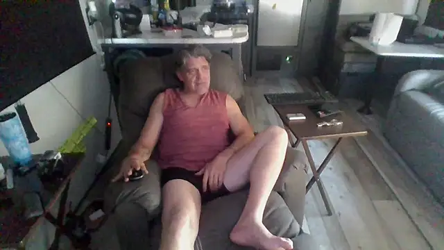 Snapshot of lateniter chatting on March 1, 11:18 pm lateniter online show from March 1, 11:18 pm