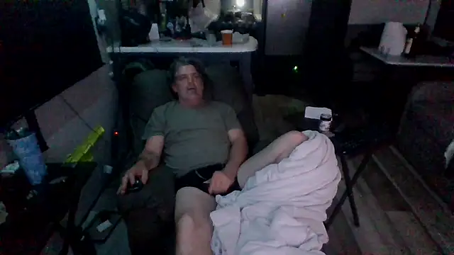 Snapshot of lateniter chatting on March 3, 6:19 am lateniter online show from March 3, 6:19 am