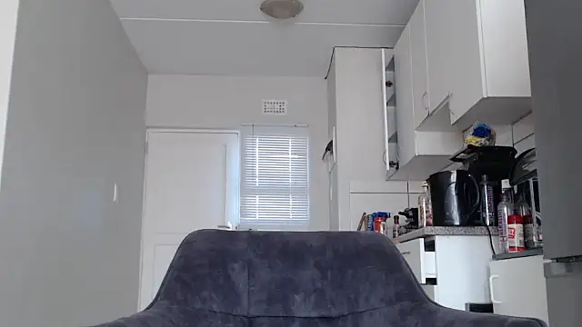 officialkhakes za online show from November 21, 6:12 am