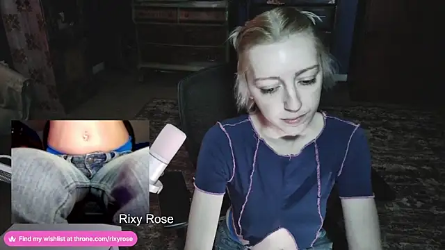 Snapshot of Trixyrose chatting on November 24, 3:12 pm Trixyrose online show from November 24, 3:12 pm