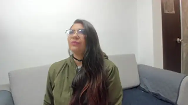 Snapshot of Luna_Dumont chatting on January 16, 11:25 am Luna Dumont online show from January 16, 11:25 am