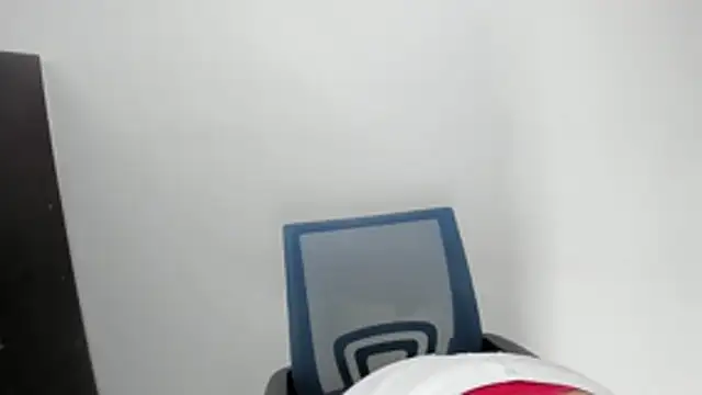 Snapshot of Luna_Dumont chatting on January 17, 11:15 am Luna Dumont online show from January 17, 11:15 am